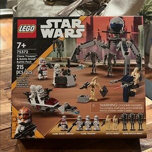 LEGO Star Wars Clone Trooper & Droid Set - Red, White, Black